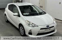 toyota aqua 2013 -TOYOTA--AQUA NHP10-6174435---TOYOTA--AQUA NHP10-6174435-