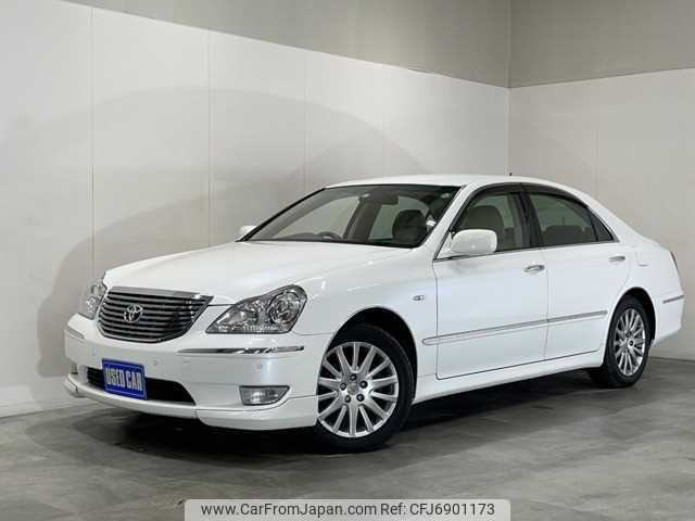 Used TOYOTA CROWN MAJESTA 2005/Dec CFJ6901173 in good condition for sale