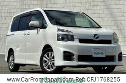 toyota voxy 2012 CFJ1768255