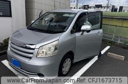 toyota noah 2009 CFJ1673715