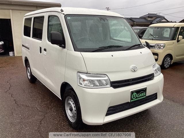 toyota townace-van 2025 CFJ1807908 image 1