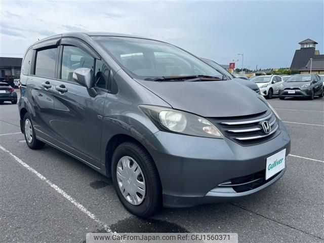 honda freed 2011 CFJ1560371 image 1