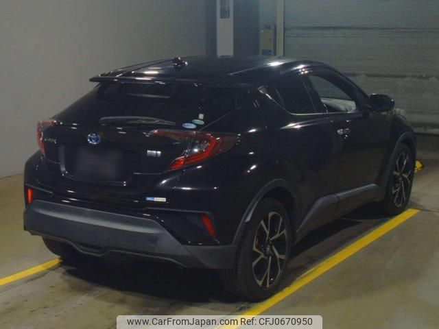 toyota c-hr 2018 quick_quick_DAA-ZYX10_ZYX10-2103095 image 2