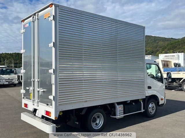 hino dutro 2024 CFJ1436962 image 2