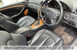 mercedes-benz clk-class 2002 504928-927592