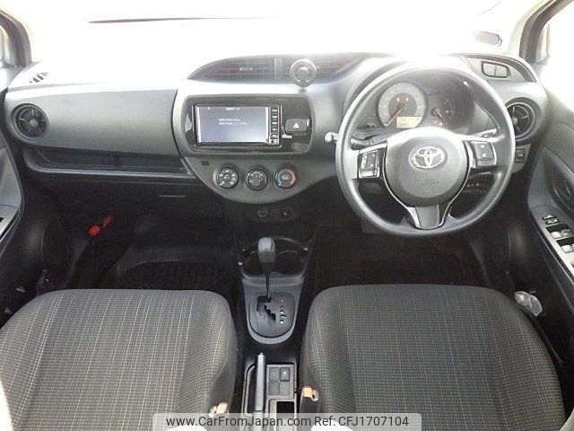 toyota vitz 2017 CFJ1707104 image 1