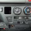 toyota hiace-commuter 2006 -TOYOTA--Hiace Commuter KDH227B--0002426---TOYOTA--Hiace Commuter KDH227B--0002426- image 20