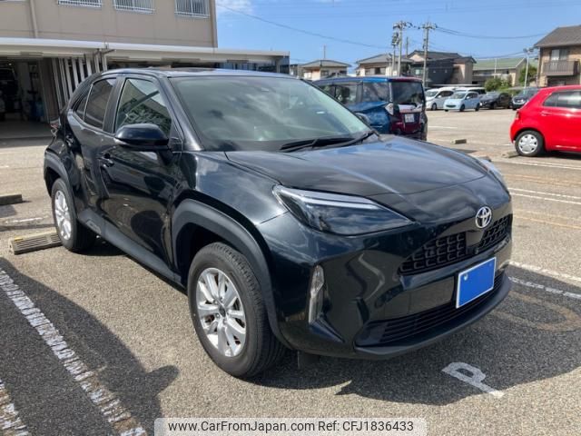 toyota yaris-cross 2022 CFJ1836433 image 2