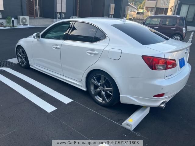 lexus is 2008 CFJ1811803 image 2
