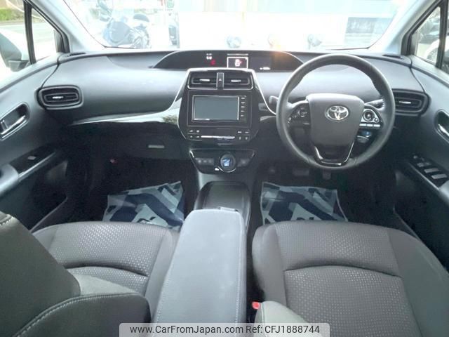 toyota prius 2019 CFJ1888744 image 2