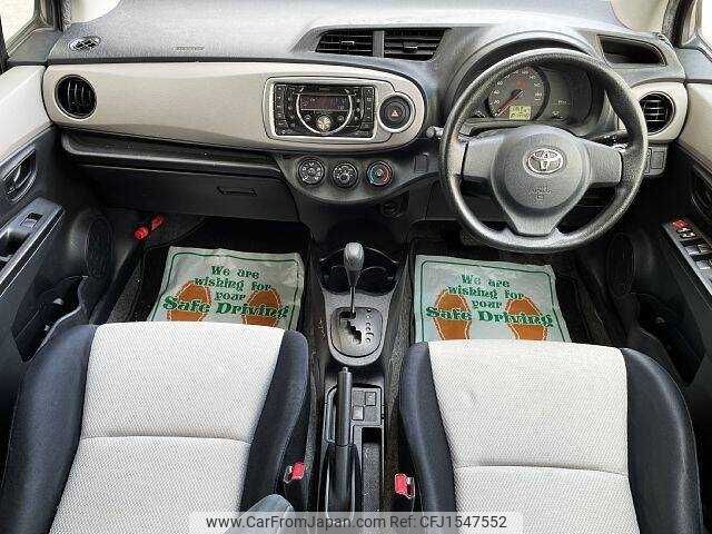 toyota vitz 2011 CFJ1547552 image 1