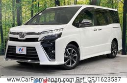 toyota voxy 2018 CFJ1623587