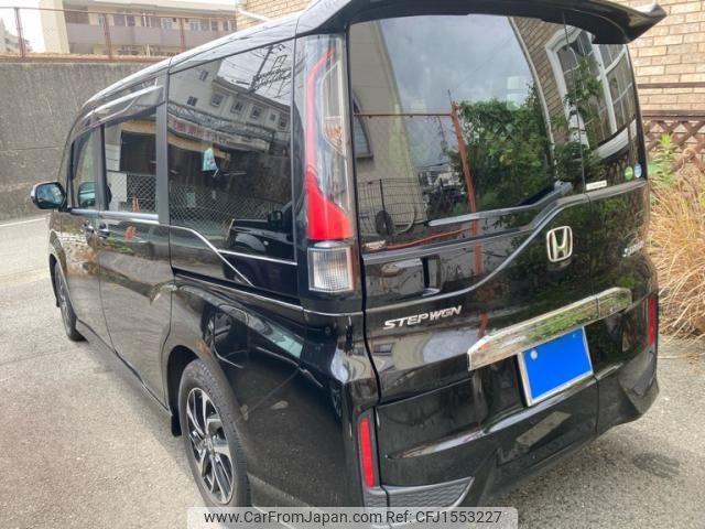 honda stepwagon 2018 CFJ1553227 image 2
