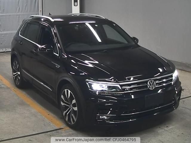 volkswagen tiguan 2019 -VOLKSWAGEN--VW Tiguan WVGZZZ5NZKW866085---VOLKSWAGEN--VW Tiguan WVGZZZ5NZKW866085- image 1