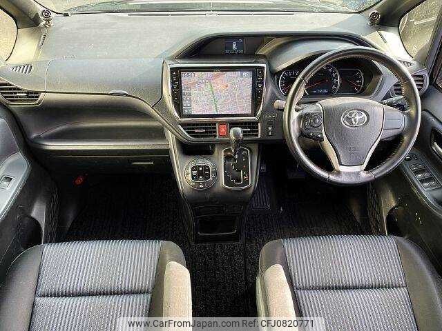 toyota voxy 2014 504928-928324 image 1