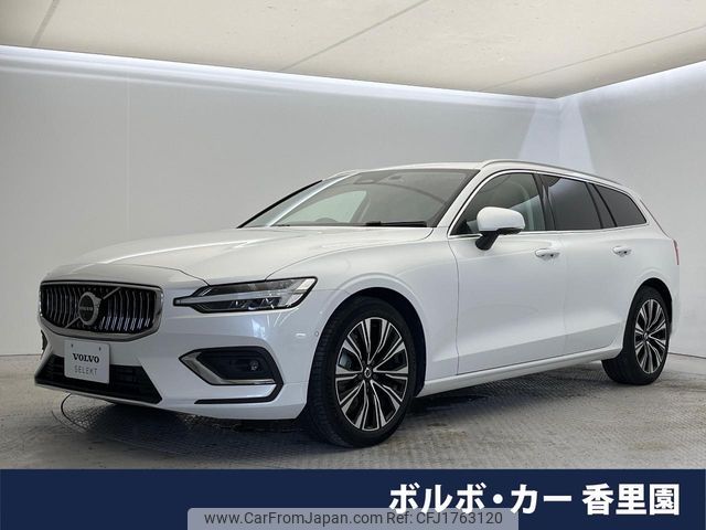 volvo v60 2024 CFJ1763120 image 1