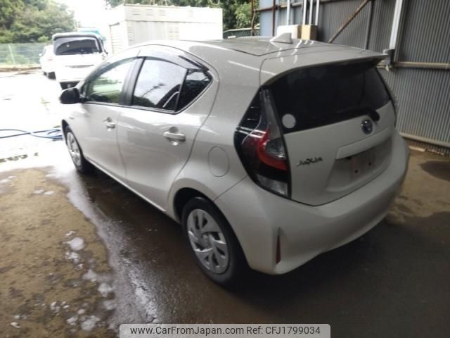 toyota aqua 2020 CFJ1799034 image 2