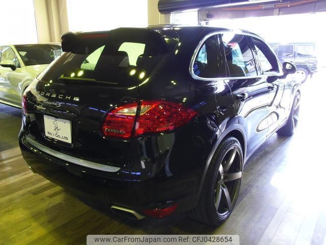 porsche cayenne 2011 quick_quick_ABA-92AM48_WP1ZZZ92ZBLA51761 image 2