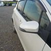toyota vitz 2013 CFJ1566888 image 5
