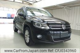 volkswagen tiguan 2011 ENHANCEAUTO_1_ea289295