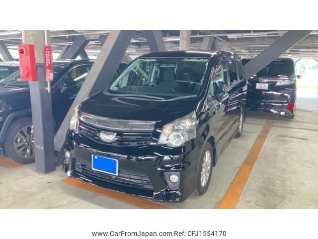 toyota noah 2011 CFJ1554170 image 2