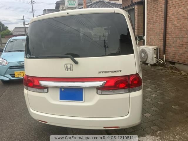 honda stepwagon 2007 -HONDA--Stepwgn DBA-RG1--RG1-1207330---HONDA--Stepwgn DBA-RG1--RG1-1207330- image 2