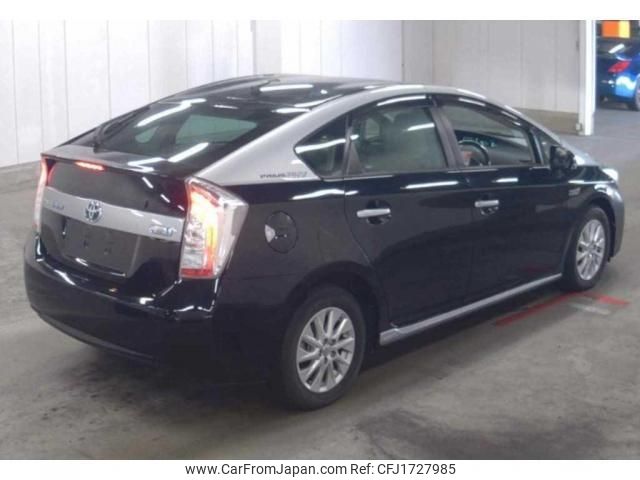 toyota prius-phv 2014 CFJ1727985 image 2
