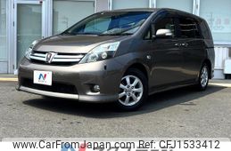toyota isis 2011 CFJ1533412