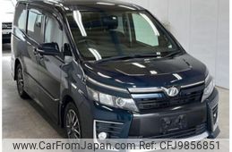 toyota voxy 2014 quick_quick_DBA-ZRR80W_0003701