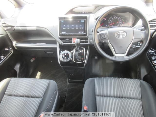 toyota voxy 2018 CFJ1511161 image 2