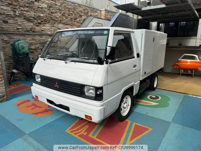 mitsubishi delica-truck 1993 GOO_NET_EXCHANGE_0540446A30240625W001 image 1