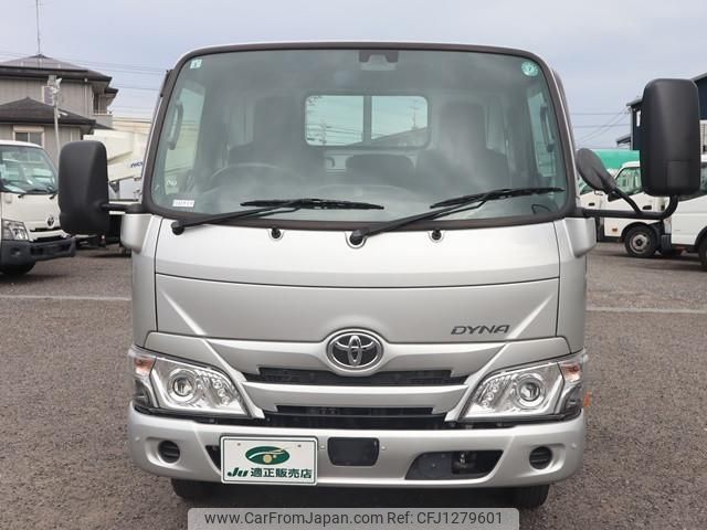 toyota dyna-truck 2022 CFJ1279601 image 2