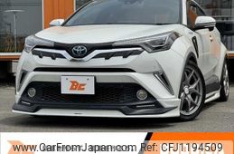 toyota c-hr 2017 -TOYOTA--C-HR DAA-ZYX10--ZYX10-2048181---TOYOTA--C-HR DAA-ZYX10--ZYX10-2048181-