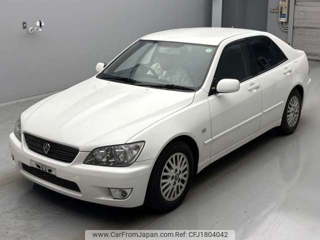 toyota altezza 2002 CFJ1804042 image 1