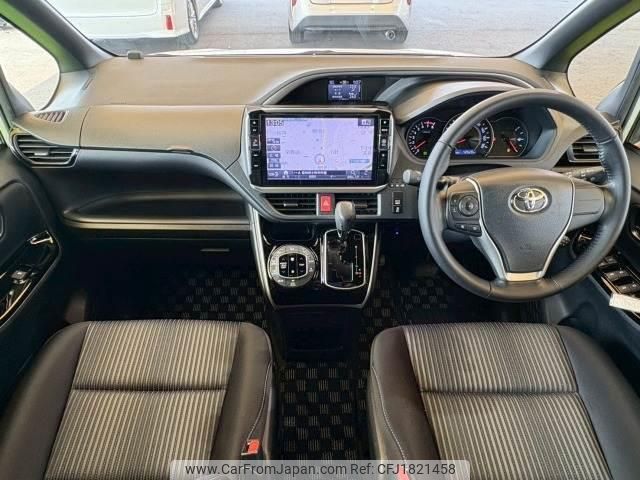 toyota voxy 2018 CFJ1821458 image 2