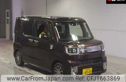 toyota pixis-mega 2018 CFJ1663869