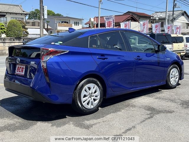 toyota prius 2016 CFJ1121043 image 2