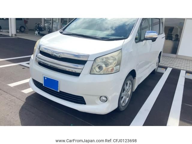 toyota noah 2007 -TOYOTA--Noah DBA-ZRR75W--ZRR75-0007118---TOYOTA--Noah DBA-ZRR75W--ZRR75-0007118- image 2