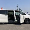 toyota voxy 2018 -TOYOTA--Voxy ZRR80W--0419698---TOYOTA--Voxy ZRR80W--0419698- image 18