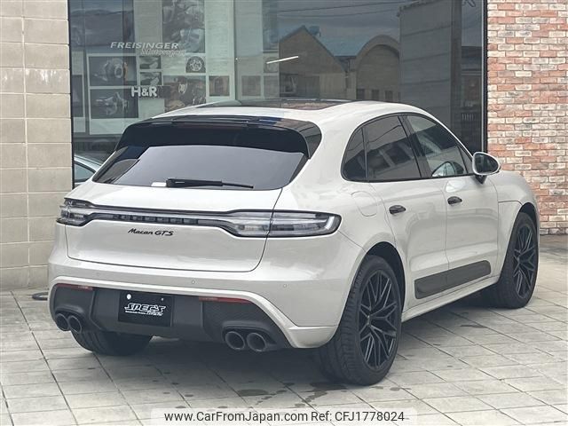 porsche macan 2023 CFJ1778024 image 2