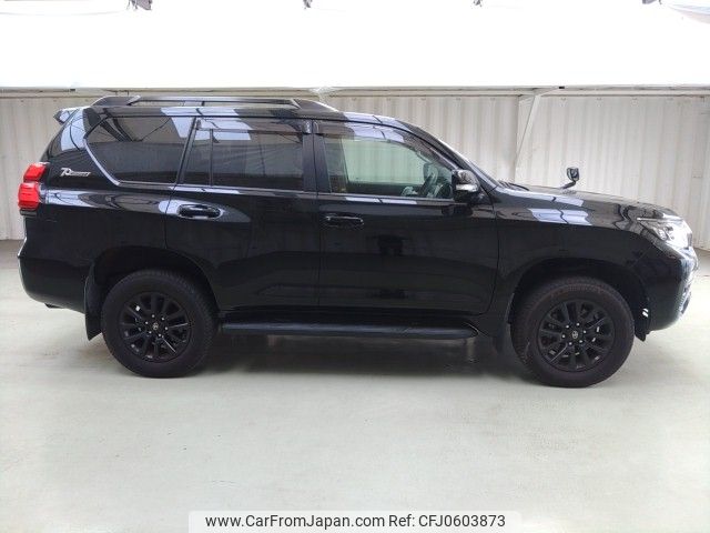 toyota land-cruiser-prado 2021 ENHANCEAUTO_1_ea292770 image 2