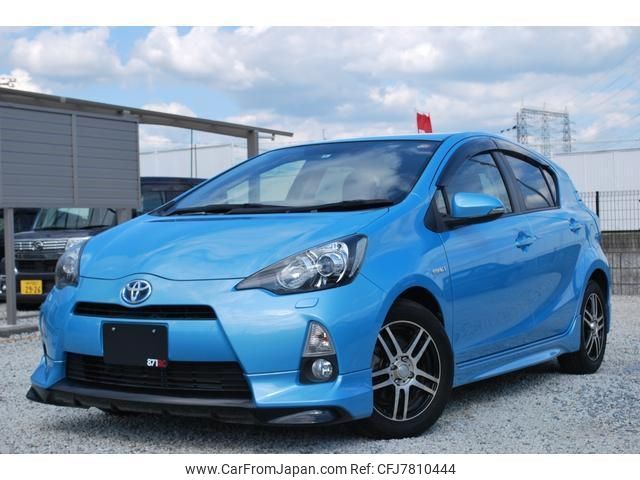 toyota aqua 2012 CFJ7810444 image 1