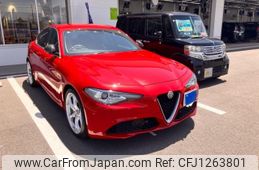 alfa-romeo giulia 2018 -ALFA ROMEO--Alfa Romeo Giulia ABA-95220--ZAREAEKN5J7569613---ALFA ROMEO--Alfa Romeo Giulia ABA-95220--ZAREAEKN5J7569613-