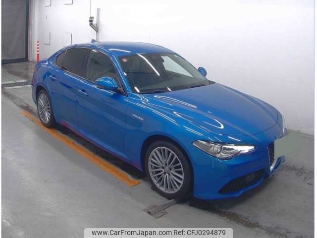 alfa-romeo giulia 2018 -ALFA ROMEO 【大阪 361ﾑ 39】--Alfa Romeo Giulia ABA-95220--ZAREAEGN4J7572513---ALFA ROMEO 【大阪 361ﾑ 39】--Alfa Romeo Giulia ABA-95220--ZAREAEGN4J7572513- image 1