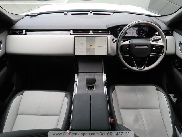 land-rover range-rover-velar 2024 quick_quick_LY2NAC_SALYA2ANXRA389705 image 2