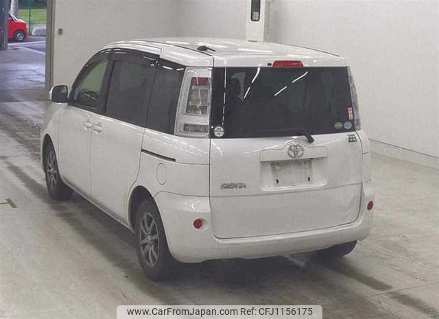 toyota sienta 2015 504928-250516165530 image 1