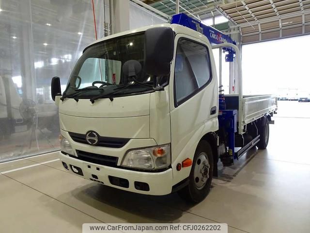 hino dutro 2016 GOO_NET_EXCHANGE_1230336A30240917W003 image 1