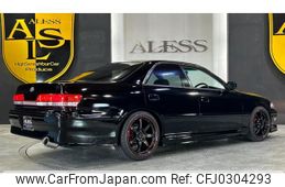 toyota mark-ii 2000 e40837737938f22d9bfd619b602b81c3