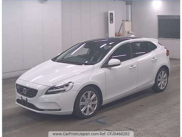 volvo v40 2020 -VOLVO--Volvo V40 DBA-MB4154T--YVMV2920K2597180---VOLVO--Volvo V40 DBA-MB4154T--YVMV2920K2597180- image 2