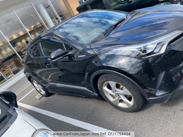 toyota c-hr 2018 CFJ1754434 image 2